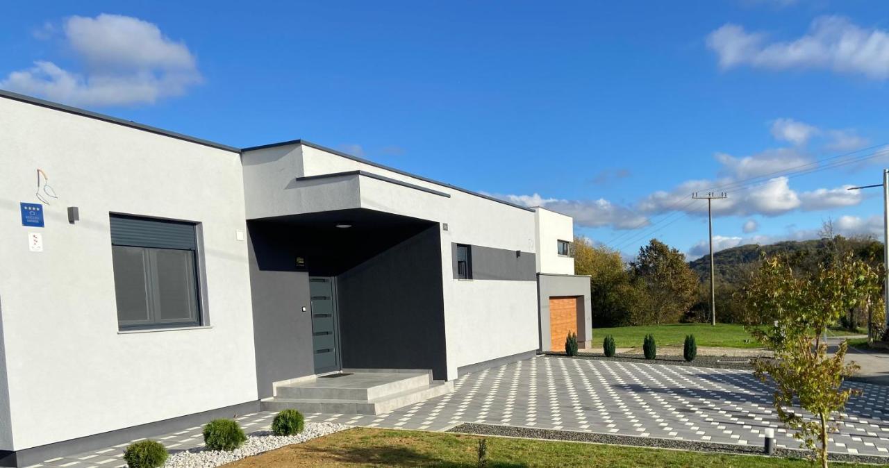 K Relax Place, Varazdinske Toplice, Modern Home With Sauna, Jacuzzi, Wifi ภายนอก รูปภาพ