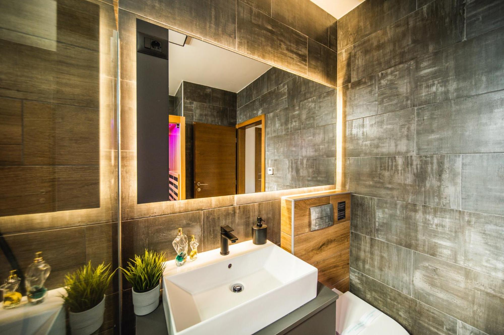 K Relax Place, Varazdinske Toplice, Modern Home With Sauna, Jacuzzi, Wifi ภายนอก รูปภาพ