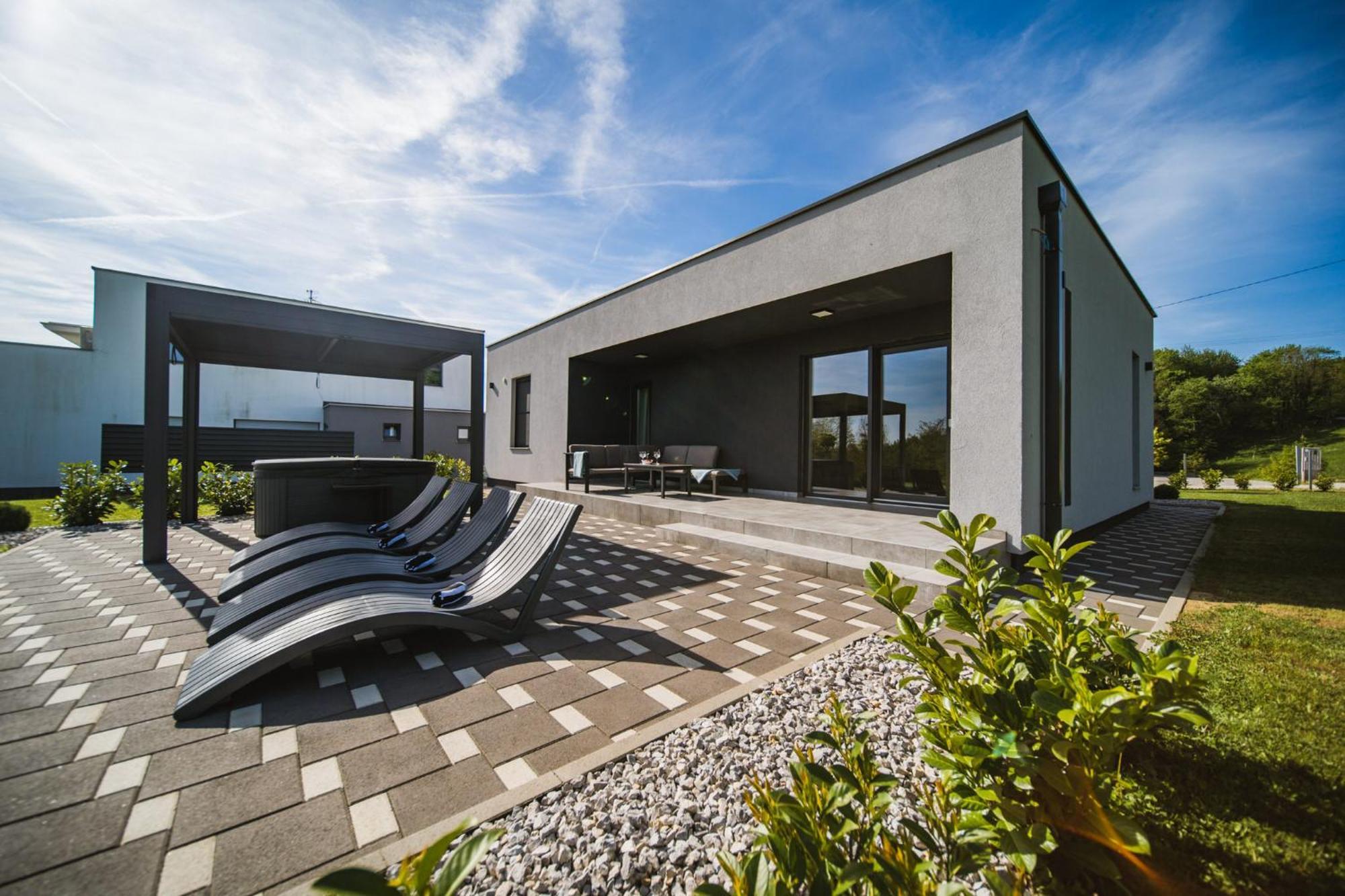 K Relax Place, Varazdinske Toplice, Modern Home With Sauna, Jacuzzi, Wifi ภายนอก รูปภาพ